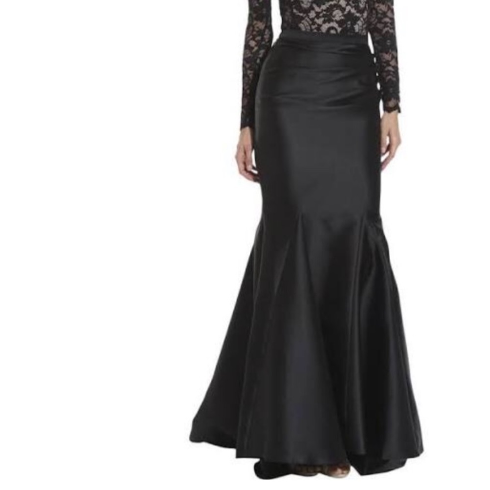 Belle Badgley Mischka